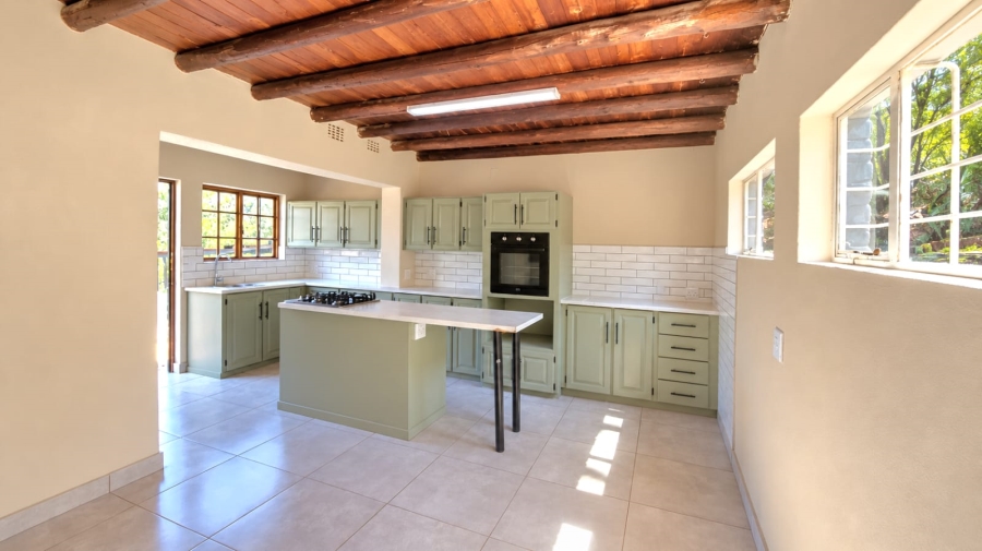 To Let 4 Bedroom Property for Rent in Schoemansville North West